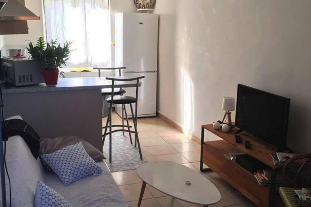 Fabienne Cote Jardins De La Fontaine Apartment Nimes Exterior photo