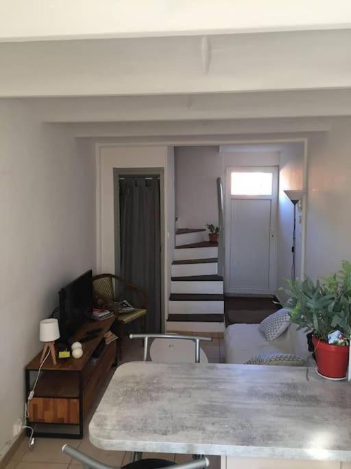 Fabienne Cote Jardins De La Fontaine Apartment Nimes Exterior photo